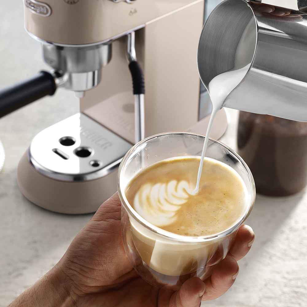 CAFETERA DEDICA ARTE BEIGE DELONGHI